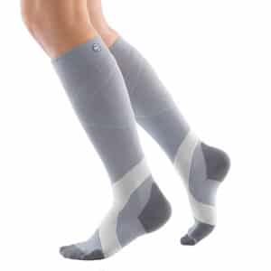 Grå/Vit Bauerfeind Compression Socks Bästa kompressionsstrumpan för uthållighet återhämtning och avlastar hälsena hälsenor