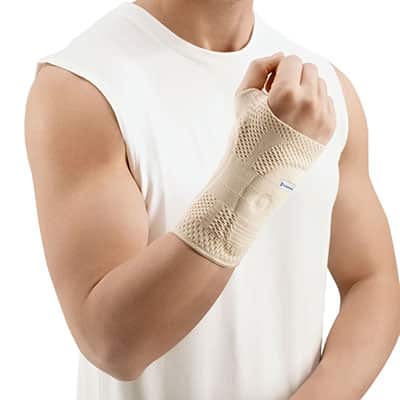 ManuTrain Handledsstöd Natur ett bekvämt handledsskydd för dig som dras med smärtor i handlederna